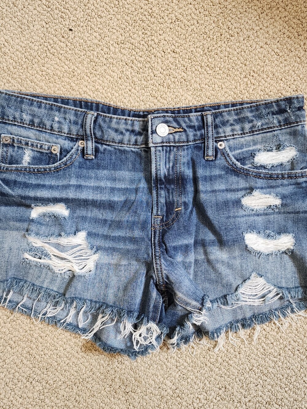 Lucky Brand Distressed Denim Shorts Size 6 /28 Frayed Hem Jean Shorts